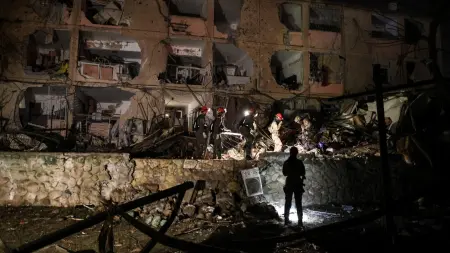 related_news_inside_blogsبعد ديمونا.. عشرات الجرحى بعد سقوط صاروخ إيراني في جنوب إسرائيل