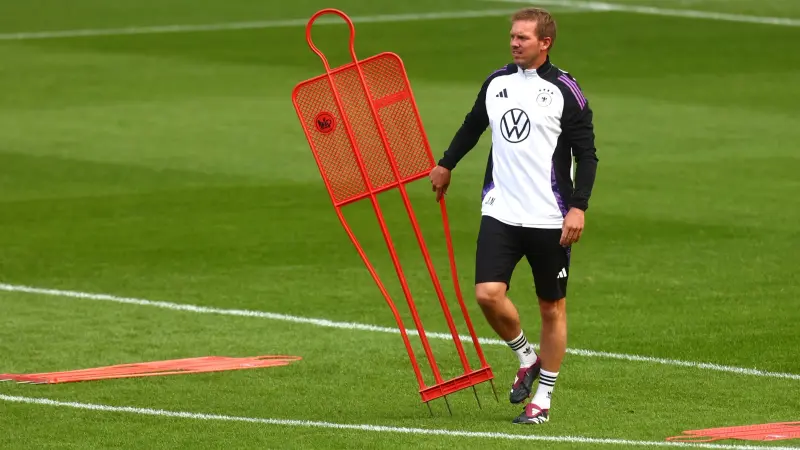 ناغلسمان يقف على ملامح قائمة ألمانيا في كأس العالم 2026