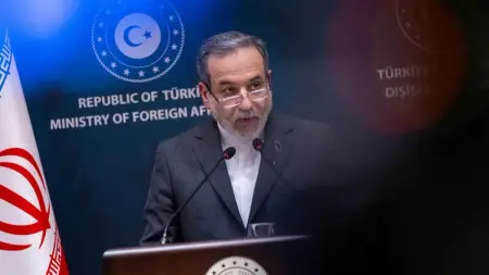 related_news_inside_blogsوزير خارجية إيران لنظيره الباكستاني: طهران عازمة على مواصلة الدفاع عن نفسها