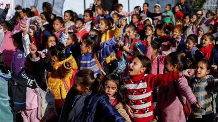 related_news_inside_blogsالأمم المتحدة تطلق حملة لإعادة مئات الآلاف من أطفال غزة إلى المدارس