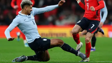 related_news_inside_blogsكاد يكسر ساقه.. غضب إنجليزي بعد تدخل أراخو العنيف ضد فودين