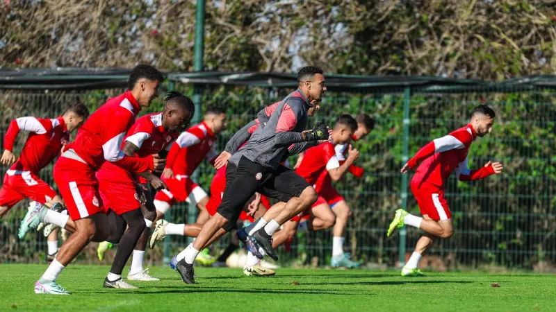 القنوات الناقلة لمباراة الوداد الرياضي ونهضة الزمامرة في الدوري المغربي مع التشكيلة وموعد المباراة