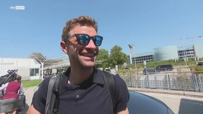 مولر يحط رحاله في كندا وسط استقبال أسطوري