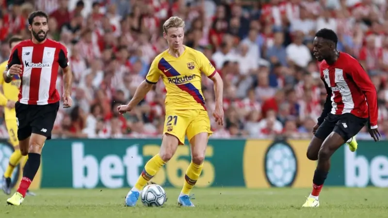 تشكيلة برشلونة اليوم أمام أتلتيك بلباو وغيابات القائمة.. فليك في ورطة