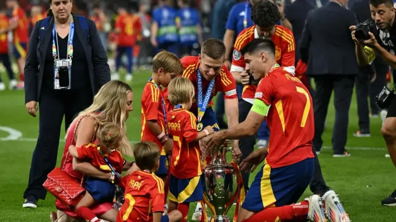 ألفارو موراتا وزوجته.. سبب غريب للطلاق