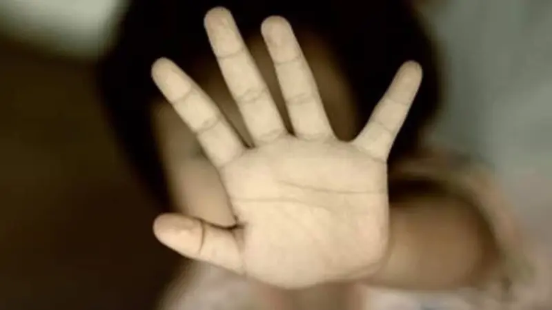 فيديو - بعد تعذيب ابنها في لبنان.. الأم موقوفة وهذه حالتها