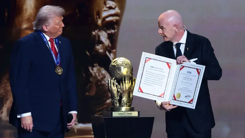 رئيسة الاتحاد النرويجي تدعو لإلغاء جائزة الفيفا للسلام التي مُنحت لترامب