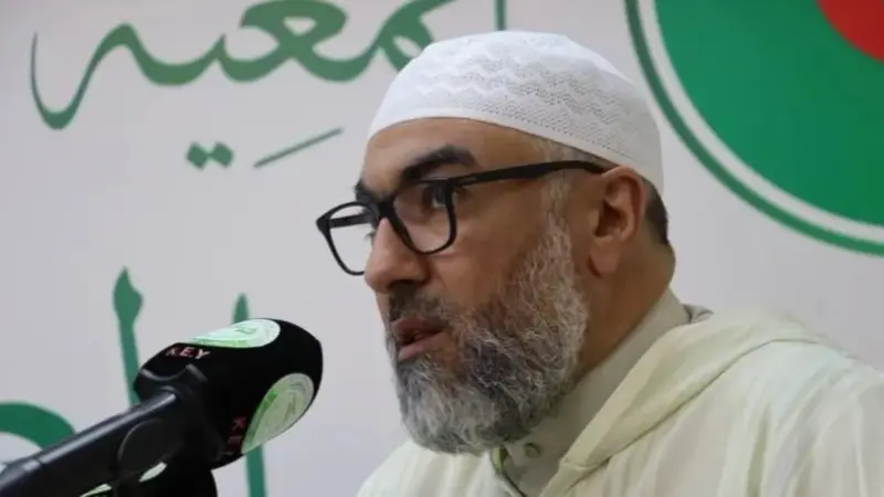 من هو المقرئ عبد الهادي لعقاب وسبب الوفاة؟