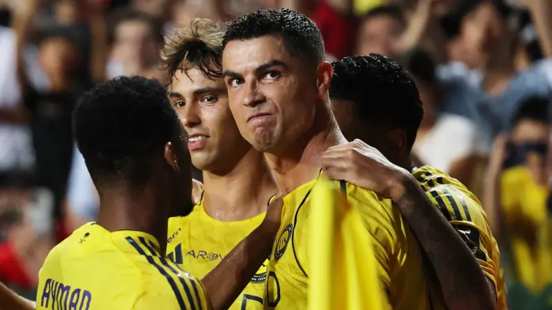 فيديو - كريستيانو رونالدو يكتب التاريخ.. الهدف 939 في مسيرته والـ100 مع النصر