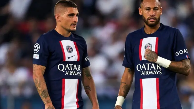 باريس سان جيرمان يبلغ نيمار وفيراتي بالرحيل..هل ينتقلان إلى الهلال؟