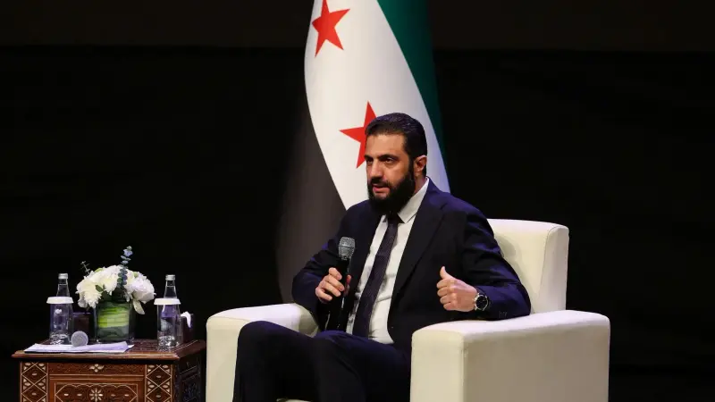 الشرع يصدر عفوا عن محكومين بجنايات ويستثني هؤلاء