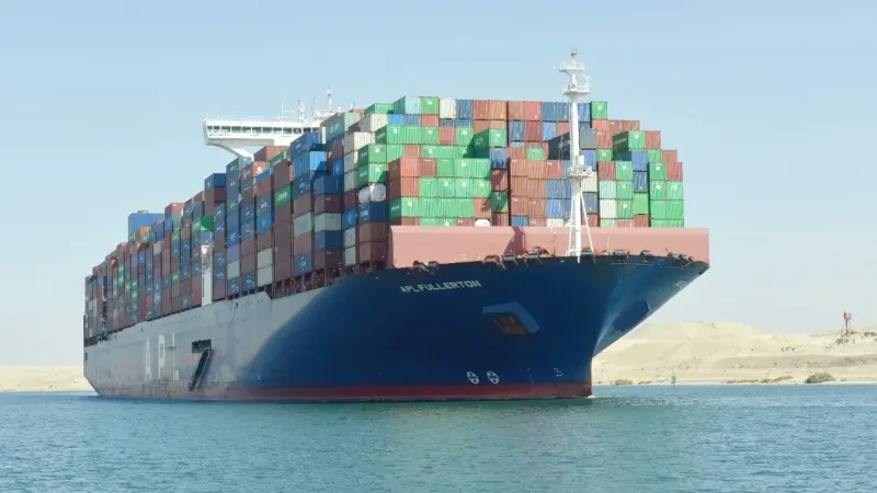 فيديو - خبراء: موقع مصر أحدث طفرة في استثمارات قناة السويس