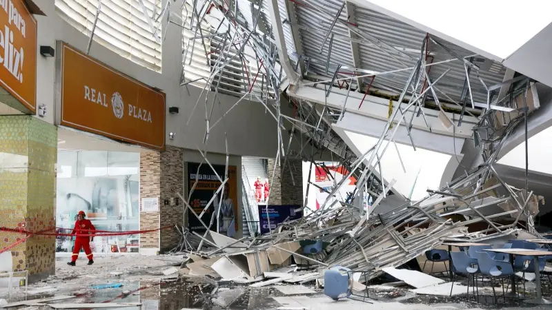 فيديو - انهيار قاعة طعام في البيرو والحصيلة صادمة