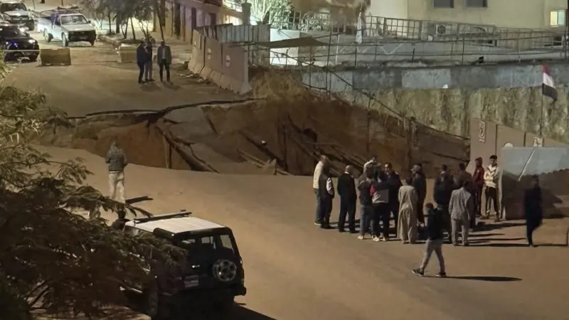 هبوط أرضي في النرجس بالقاهرة.. ما أسبابه؟