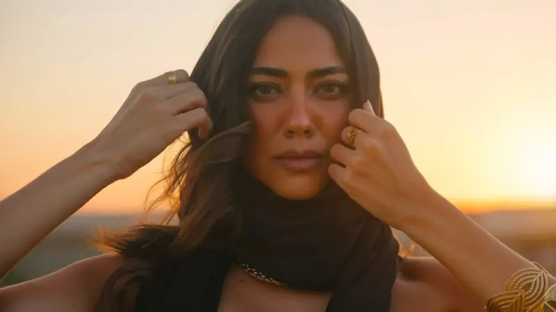 هند عبد الحليم تطرح "مَن أنا؟".. أغنية جديدة بالفصحى ورؤية مختلفة