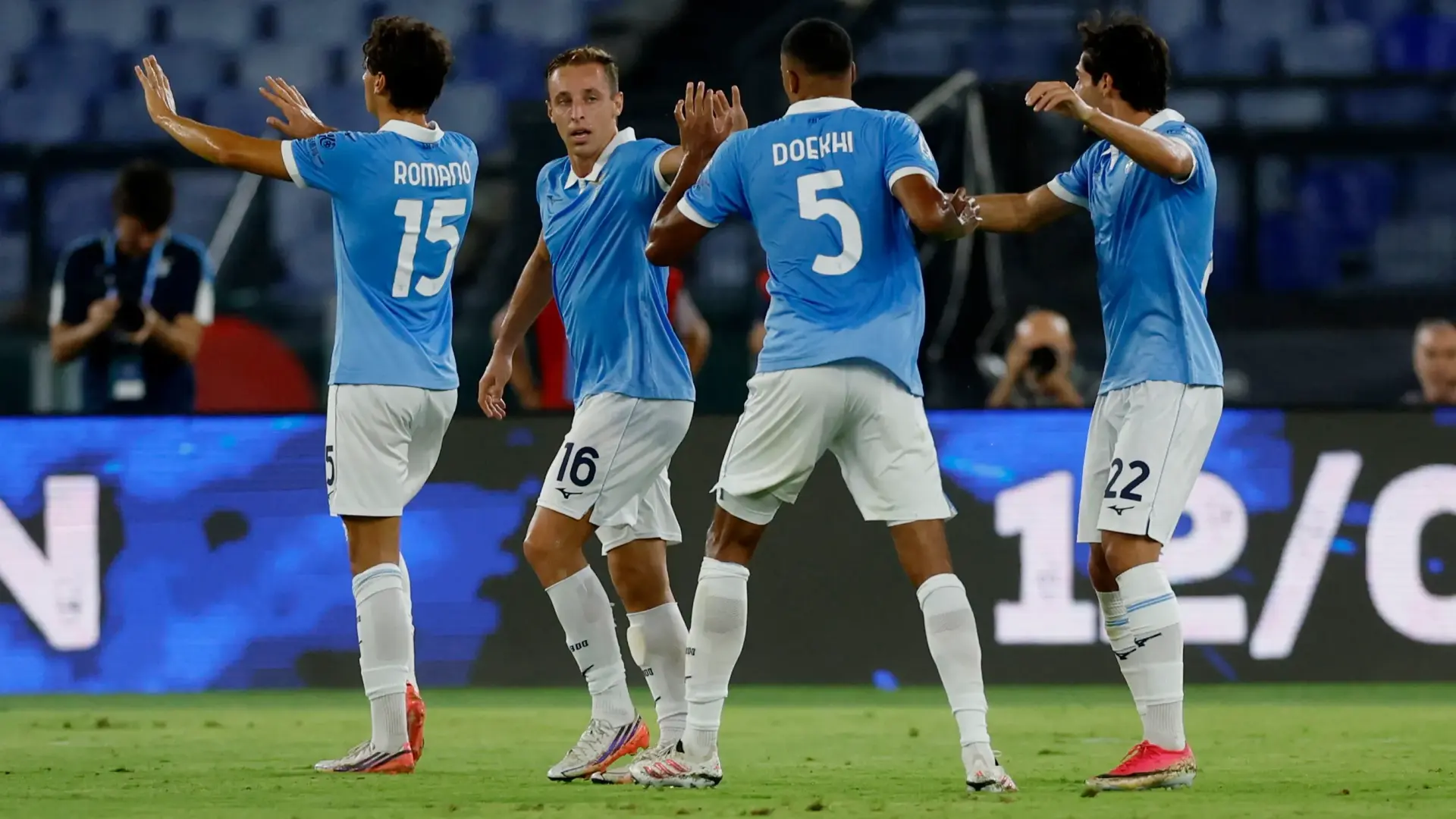 لاتسيو يفوز على أودينيزي في الدوري الإيطالي (رويترز) لاتسيو يفوز على أودينيزي في الدوري الإيطالي (رويترز)