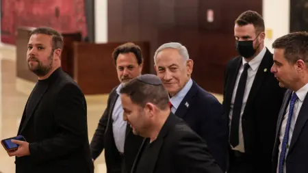 related_news_inside_blogsإسرائيل تدرس "سيناريو الانهيار التدريجي" لنظام إيران