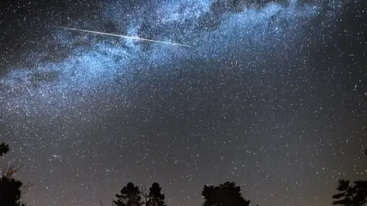 لا تنم لتراها.. ما هي شهب التوأميات ومتى موعد ظهورها؟