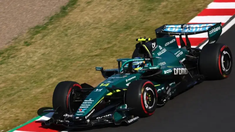 فورمولا 1 - بداية كارثية لأستون مارتن رغم آمال نيوي وشراكة هوندا