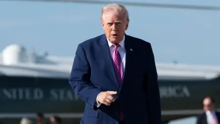 related_news_inside_blogsفيديو - ترامب في موقف محرج.. نسي من كان الرئيس العام الماضي