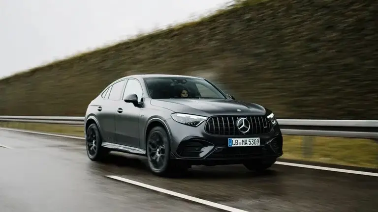 تعرف إلى مواصفات سيارة مرسيدس التي غيرت قواعد اللعبة