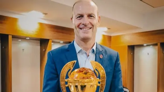 توروب يغادر إلى الدنمارك بعد تتويج الأهلي بكأس السوبر المصري