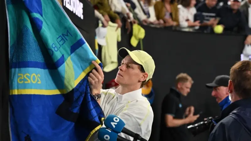 القنوات الناقلة لمباراة يانيك سينر ضد ألكسندر زفيريف في نهائي بطولة أستراليا المفتوحة للتنس مع الموعد