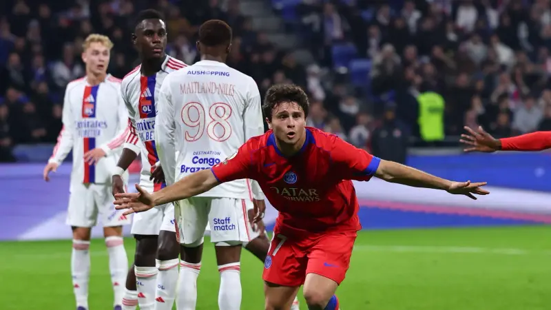 الدوري الفرنسي - باريس سان جيرمان يستعيد الصدارة بفوز مثير على ليون