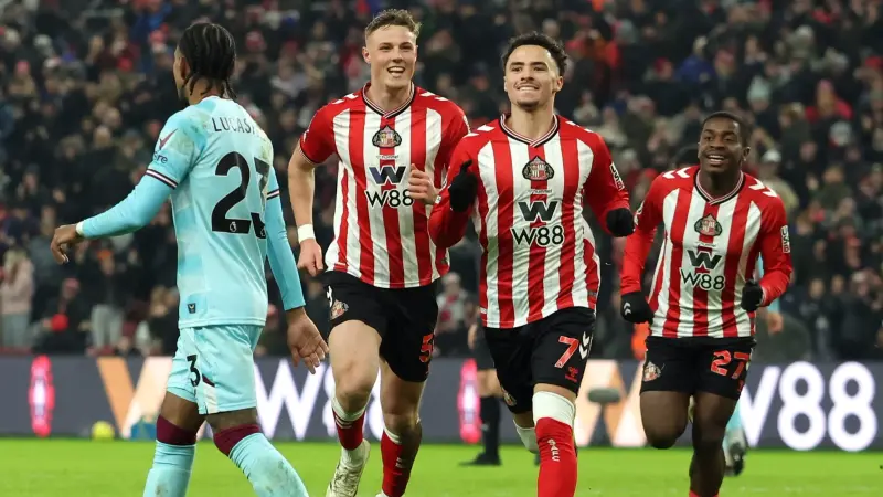 الدوري الإنجليزي - هدف شمس الدين طالبي يزين انتصار سندرلاند على بيرنلي