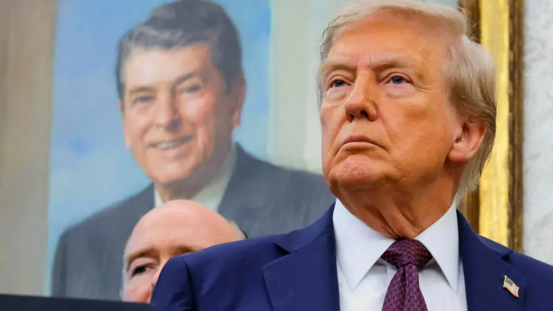 ترامب يكشف علاقته بتفجيرات "البيجر" ضد "حزب الله"