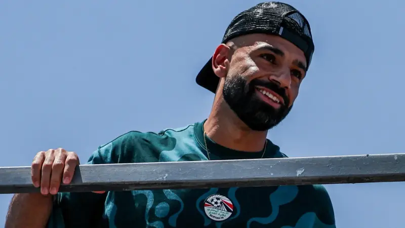 تقارير تركية تكشف مفاجأة عن وجهة محمد صلاح بعد انسحاب بشكتاش