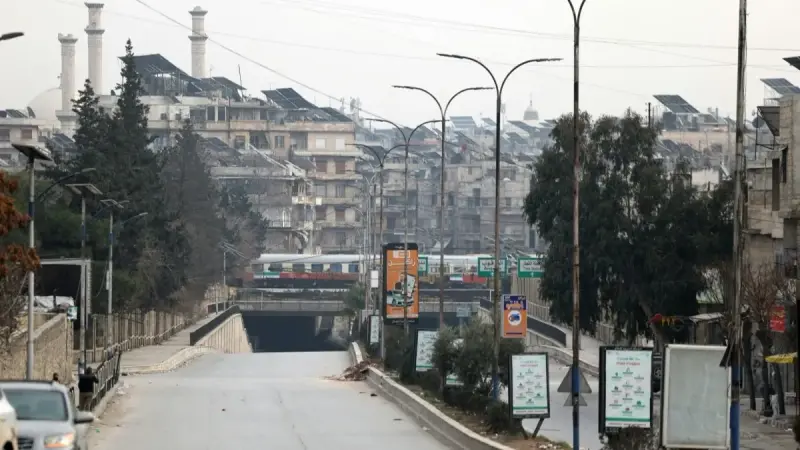 سعر الدولار مقابل الليرة السورية اليوم.. توقعات بالتماسك فوق 12 ألف ليرة