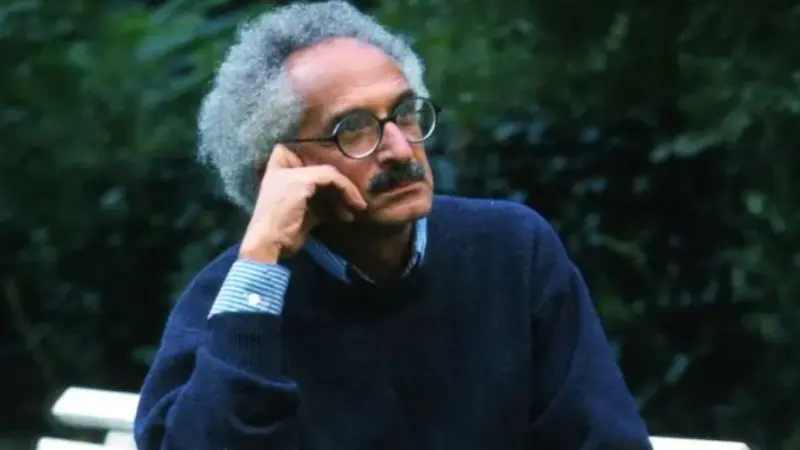 مسيحي أو مسلم.. ما هي ديانة صنع الله إبراهيم؟