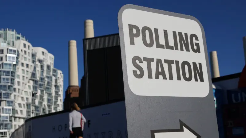 بريطانيا.. انتخابات "تاريخية" وتوقعات بالإطاحة بالمحافظين
