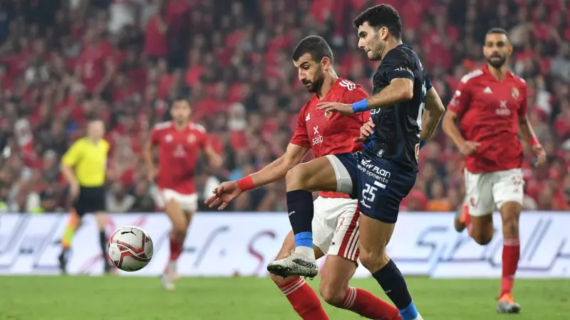 الأهلي والزمالك يطلبان طاقم تحكيم أجنبي لنهائي كأس مصر