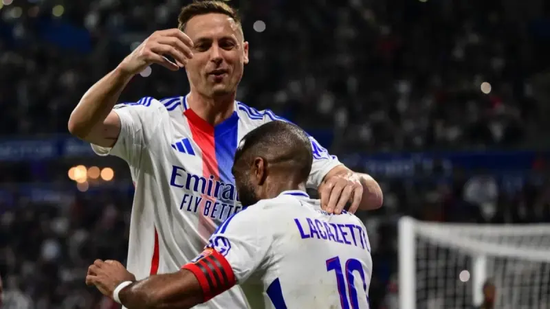 قبل مواجهة مانشستر يونايتد وليون.. حرب كلامية وسخرية متبادلة بين ماتيتش وأونانا