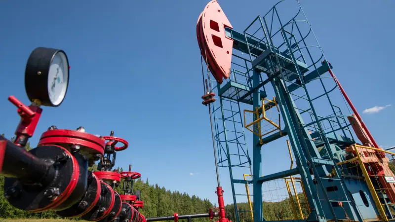 فنزويلا تحافظ على تشغيل النفط رغم الهجمات الأميركية