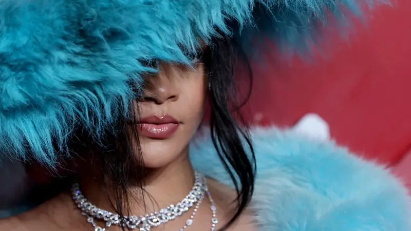 تفاصيل مثيرة في محاولة قتل ريهانا بلوس أنجلوس