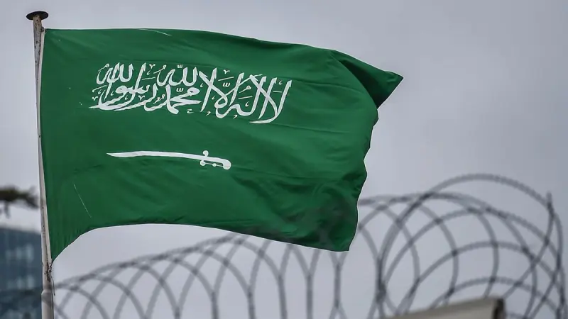 السعودية تعلن اعتراض صاروخ باليستي "حوثي" أطلق باتجاه الرياض