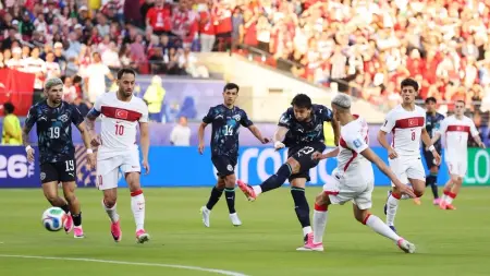 related_news_inside_blogsكأس العالم 2026 - فيديو: لاعب باراغواي يثير الجدل بعد "سرقة" ساعة يد حكم مباراة تركيا