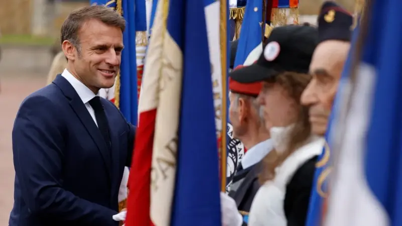 ماكرون يتّخذ قرارا جديدا بشأن أزمة كاليدونيا الجديدة
