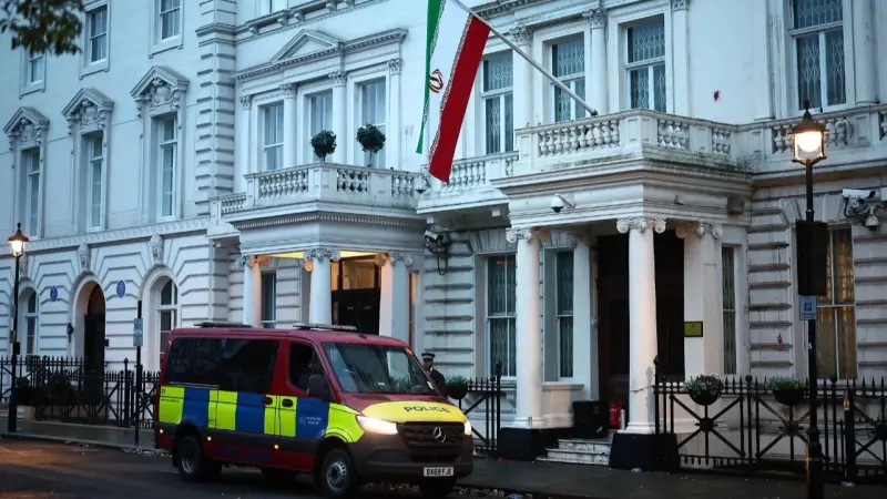 الشرطة البريطانية تعتقل 14 شخصا  إثر اقتحام سفارة إيران