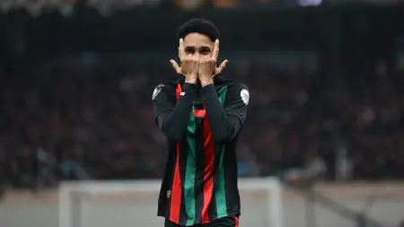 related_news_inside_blogsنتيجة وملخص مباراة الجيش الملكي ضد نهضة بركان في دوري أبطال إفريقيا.. الفريق العسكري يتفوق في موقعة الذهاب