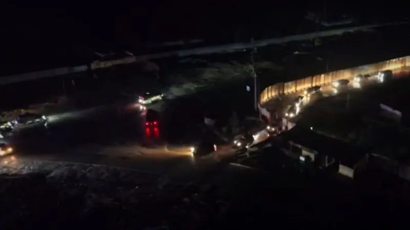 فيديو - الجيش السوري يتسلم من "قسد" سجنا يضم معتقلي "داعش"