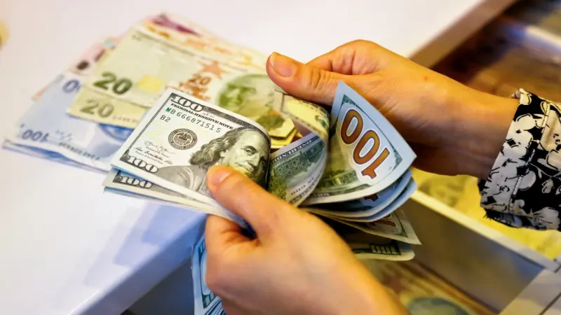 سعر الدولار الأميركي مقابل الجنيه المصري اليوم السبت 2/5/2026.. تماسك واضح مع ترقب أي صدمة جديدة