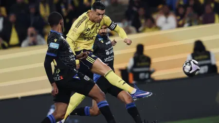 related_news_inside_blogsالنصر يترقب عودة رونالدو أمام آركاداج لكسر "عقدة الألقاب"