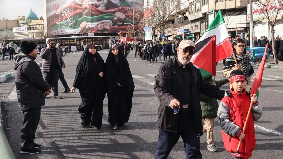 السلطات الإيرانية تدرس رفع حجب الإنترنت 