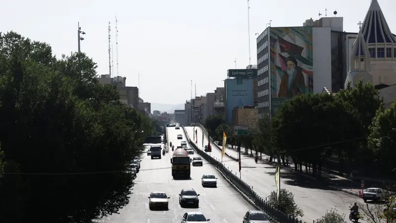 هجوم إلكتروني يشلّ بنوكا كبرى في إيران