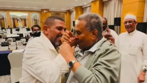 المايسترو هاني فرحات.. جدل جديد بعد قبلة "هنكيد العوازل"