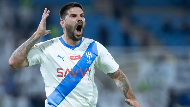 نونيز يزيح ألكسندر ميتروفيتش من حسابات الهلال للموسم الجديد